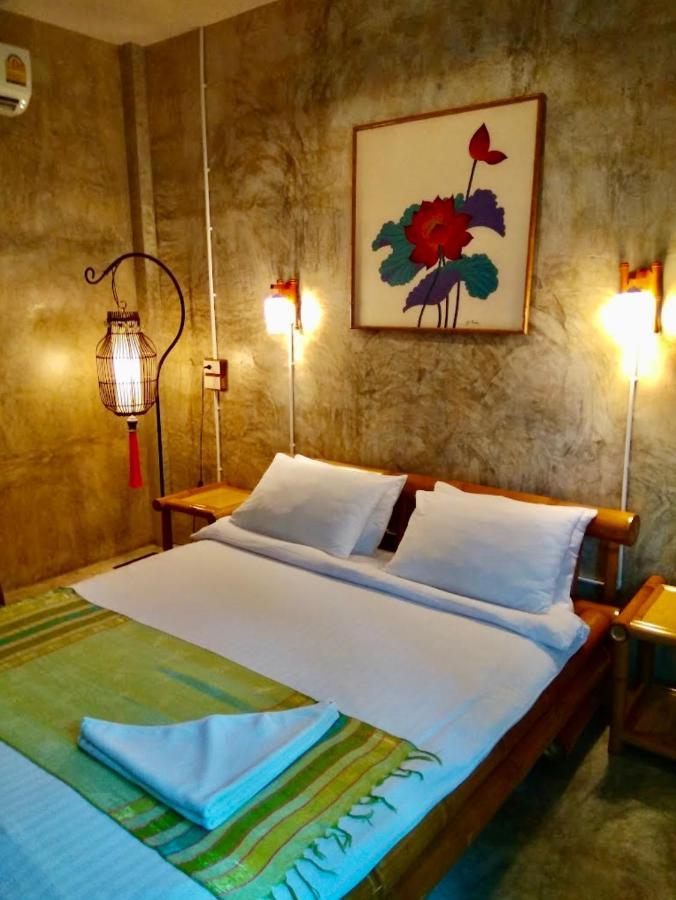 Namaste Resort Sam Roi Yot Esterno foto